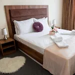 One-bedroom Premium Apartmán Saints Constantine and Helena