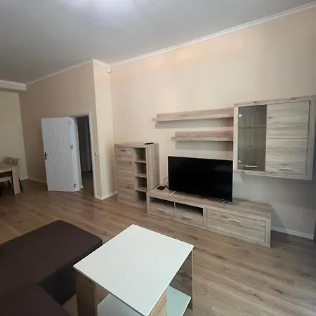 One-Bedroom Premium Apartment Saints Constantine and Helena