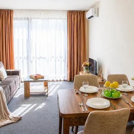 One-bedroom Premium شقة سينتس قسطنطين وهيلينا