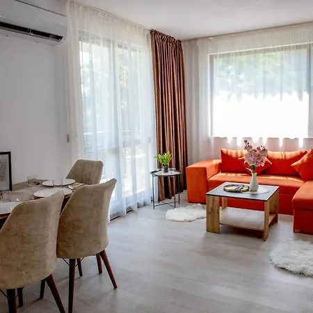 One-bedroom Premium アパート
